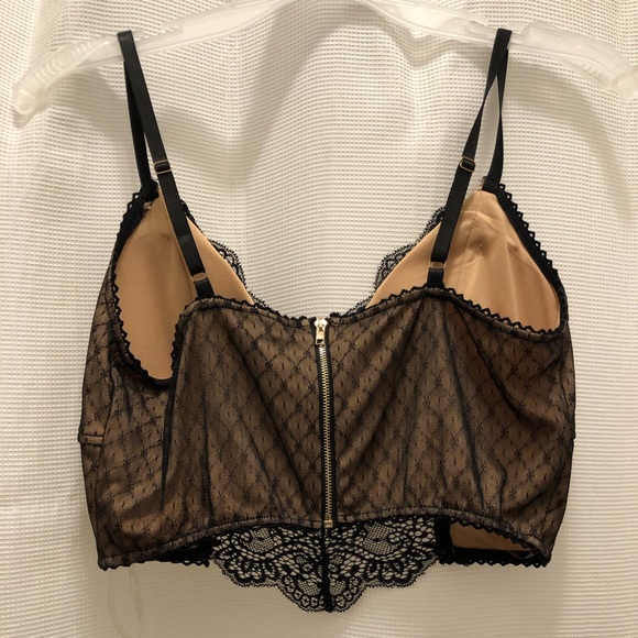 Crop top - Picture 2 of 4